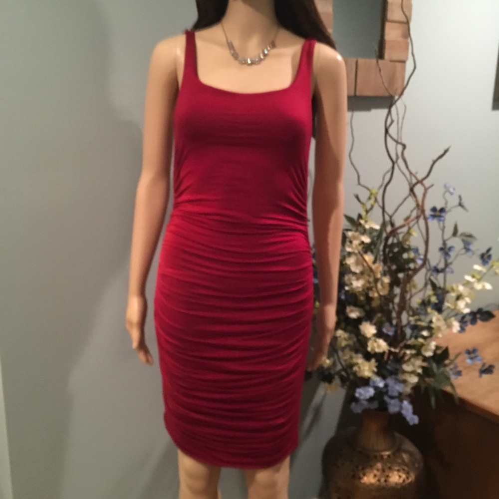 Sale CABERNET COLOR MIDI DRESS WITH SIDE RUSHING - Picture 9 of 9